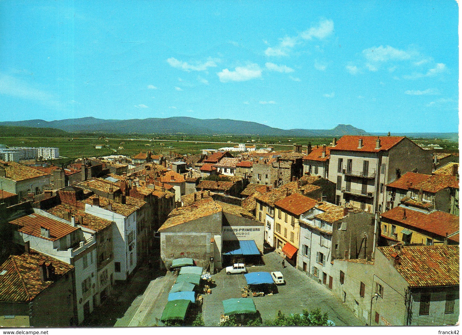 83. Fréjus Le Marché Des Primeurs. Carte Moderne - Frejus