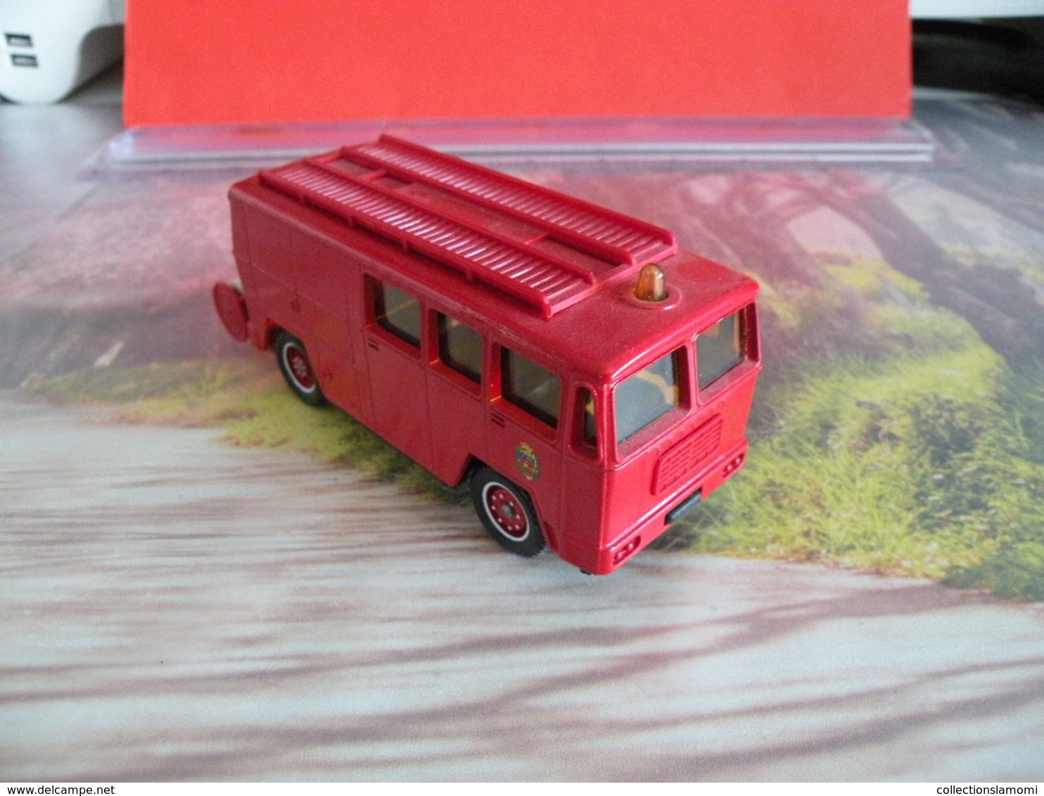 Véhicule De Pompier - Berliet GAK 17 Fourgon Mixte - 1/55 - SOLIDO FRANCE - N°26 - Pompiers