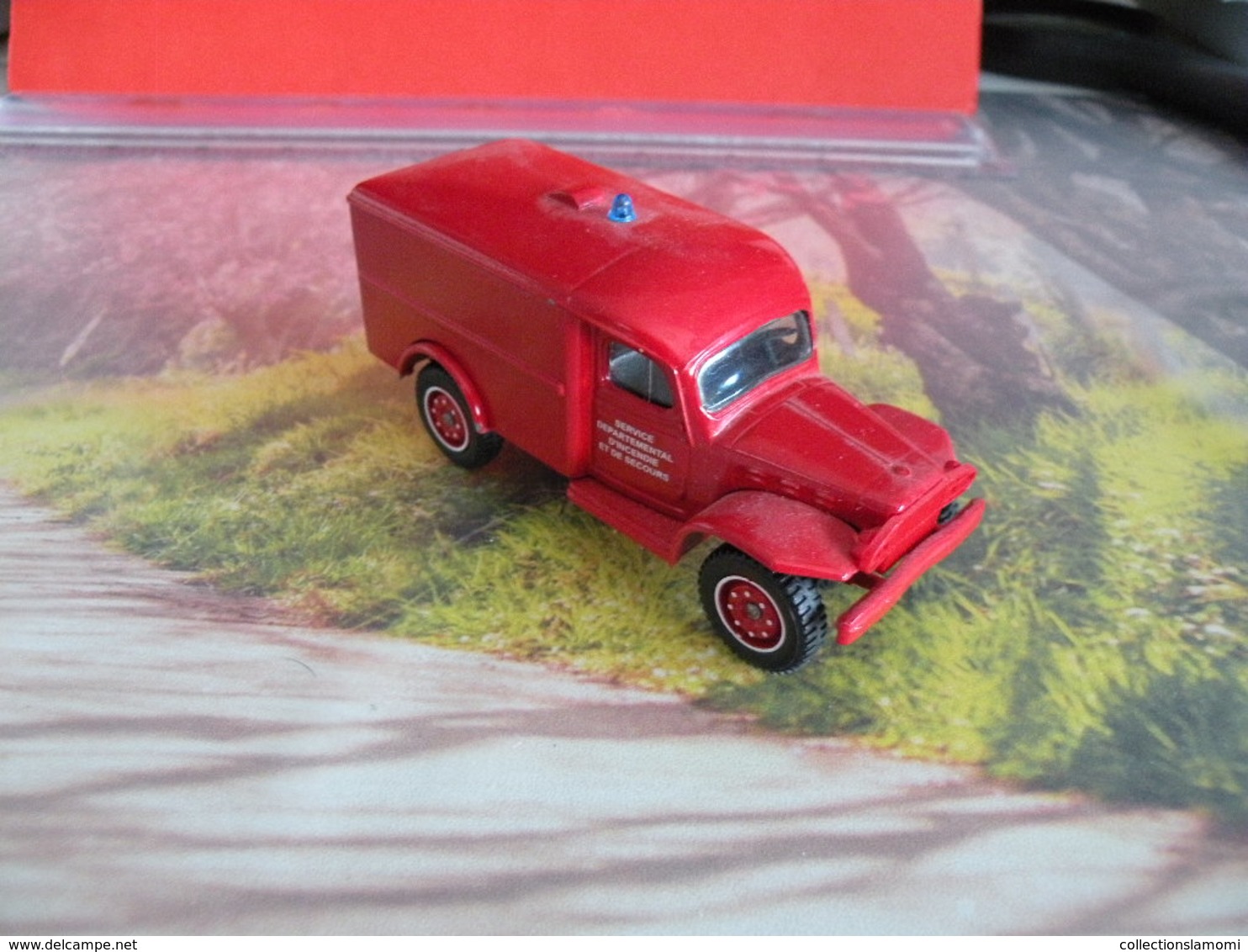 Véhicule De Pompier - DODGE WC 54 - 1/50 - SOLIDO FRANCE - N°34 - Pompiers