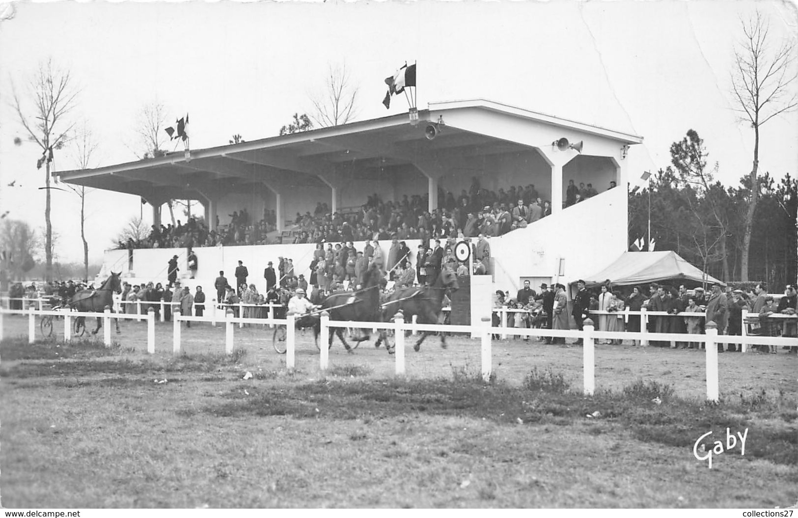 72-ECOMMOY- LE CHAMP DE COURSES DE FONTENAILLES - LES TRIBUNES - Ecommoy