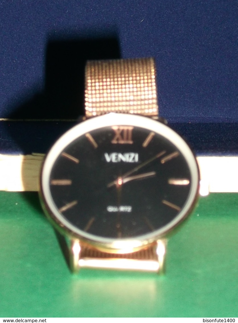 Montre "VENIZI" Couleur Cuivrée Avec Cadran Noir. ( CW ) - Moderne Uhren