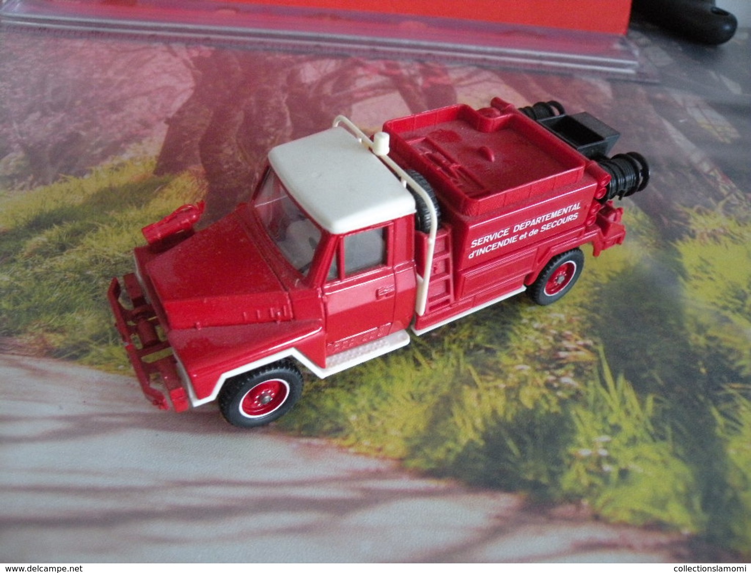 Véhicule De Pompier - ACMAT V LR A 4X4 - 1/55 - SOLIDO FRANCE - N°21 - Pompiers