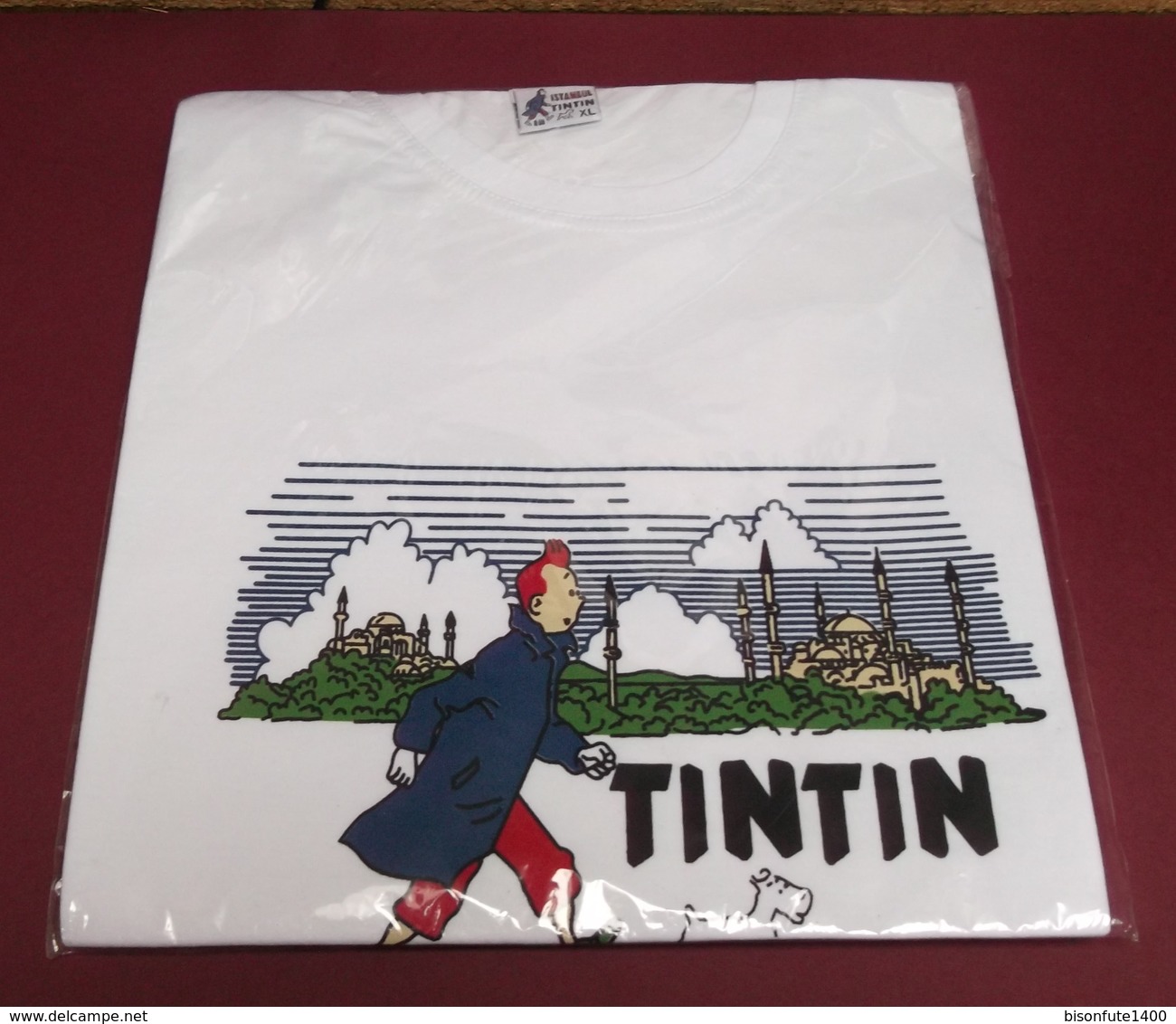 T-shirt Tintin De Couleur Blanche Avec Impression En Couleur, Taille XL. ( CW ) - Autres & Non Classés