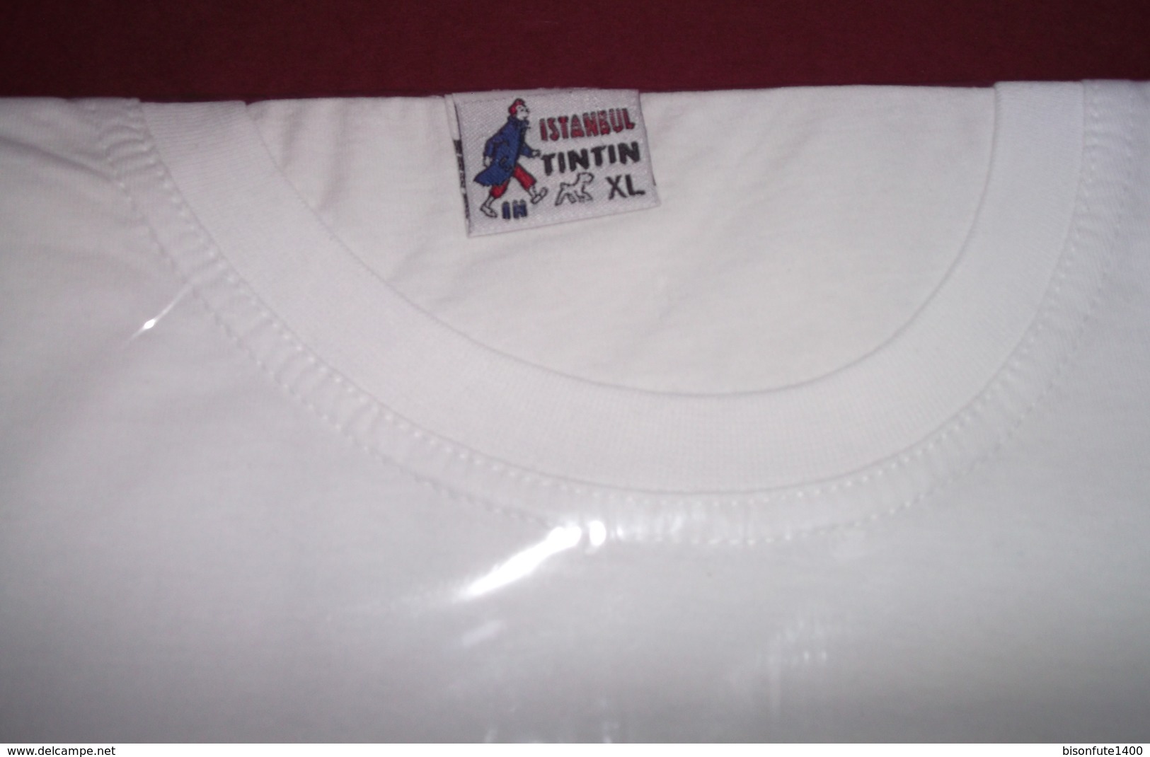 T-shirt Tintin De Couleur Blanche Avec Impression En Couleur, Taille XL. ( CW ) - Autres & Non Classés