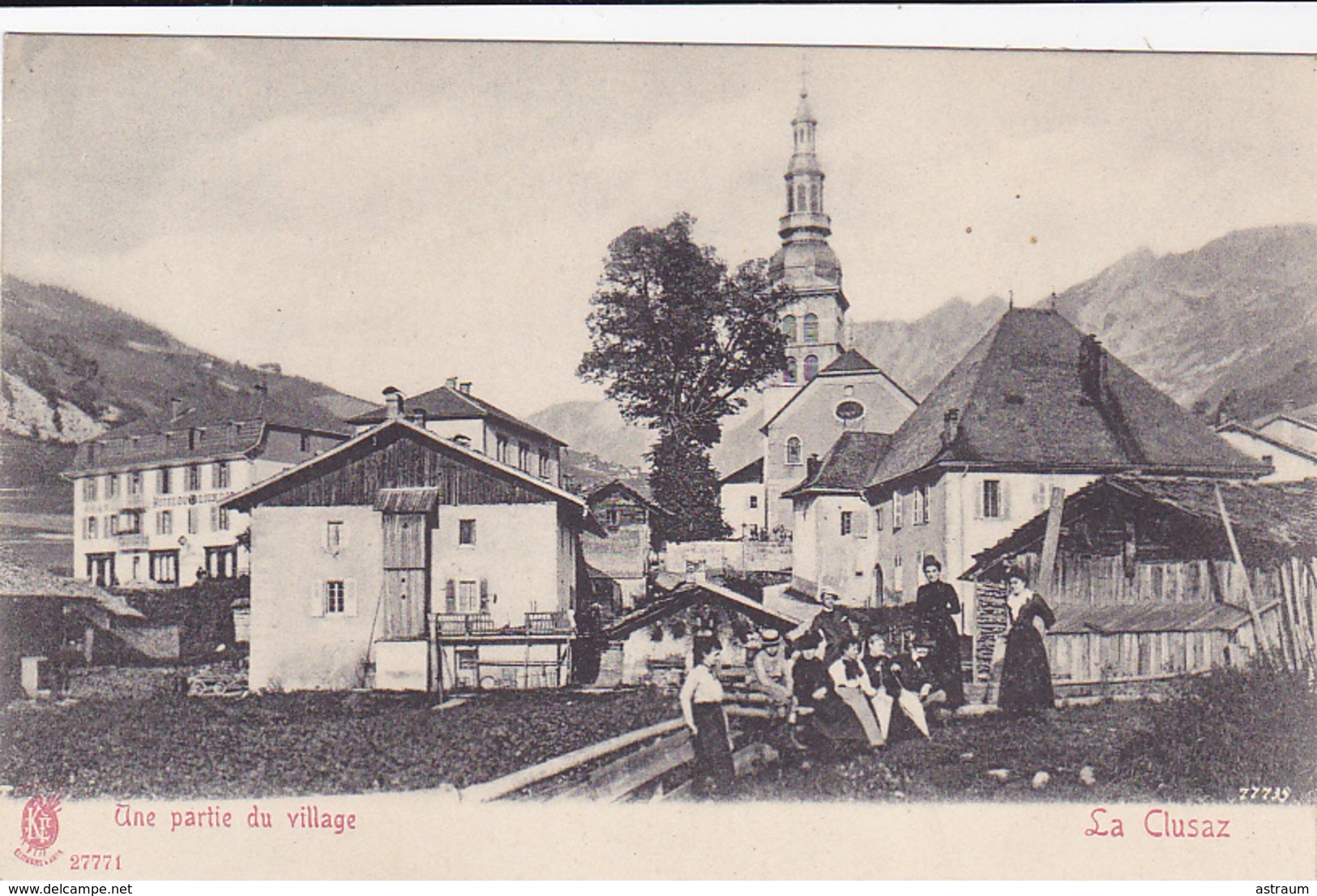 Cpa -74-la Clusaz-personnages-partie Du Village-edi ... N°27771 - La Clusaz