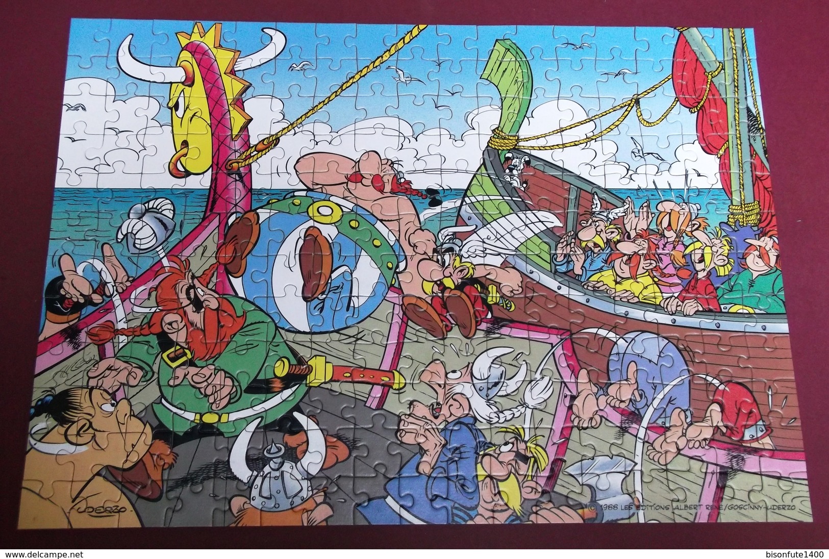 Puzzle "Astérix" Ravensburger De 200 Pièces Livré Dans Sa Boite D'origine, Complet Sans Son Poster ( Voir Photos ) - Puzzles