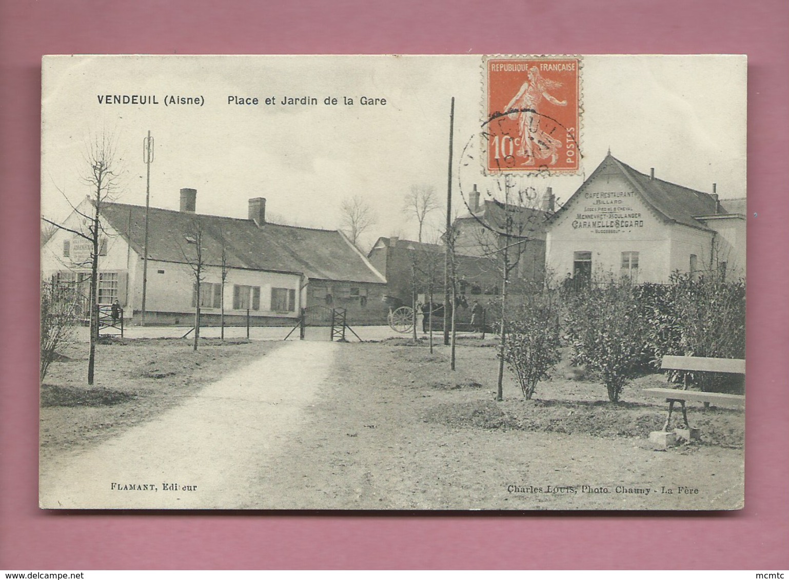 CPA - Vendeuil  -(Aisne) - Place Et Jardin De La Gare - Other & Unclassified