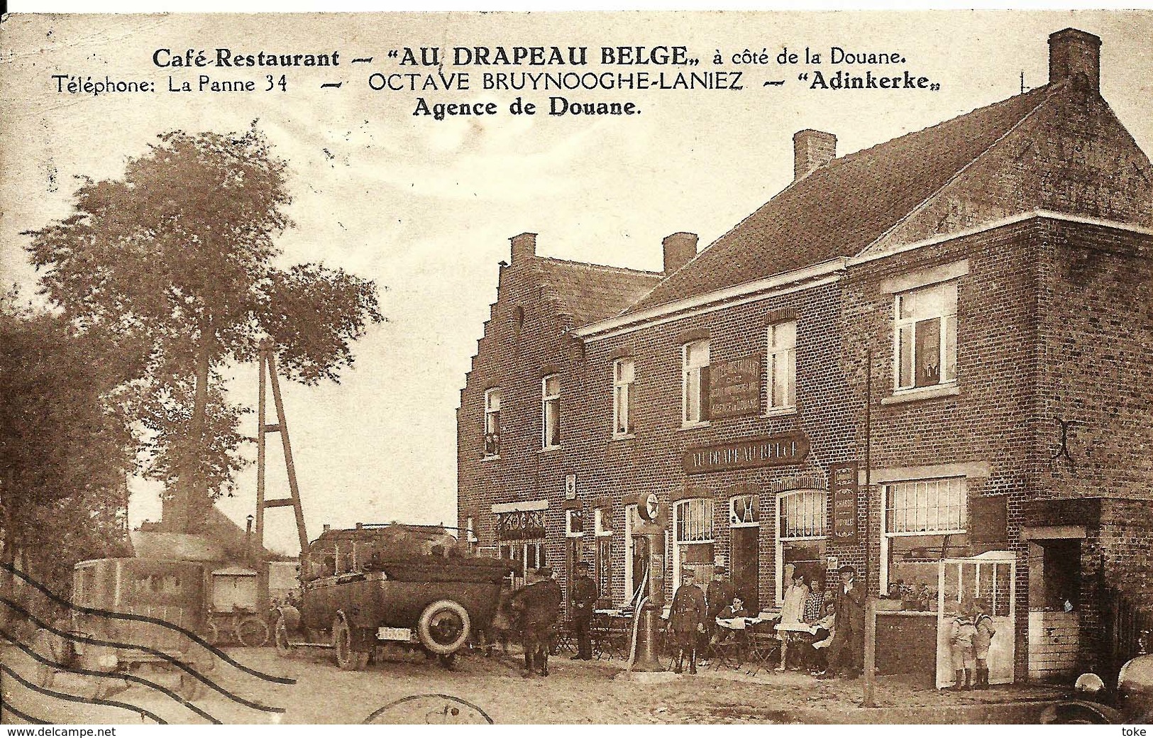 CPA ADINKERKE , Café Restaurant AU DRAPEAU BELGE, Agence De Douane, BRUYNOOGHE-LANIEZ, Pompe Essence , Animée - Autres & Non Classés