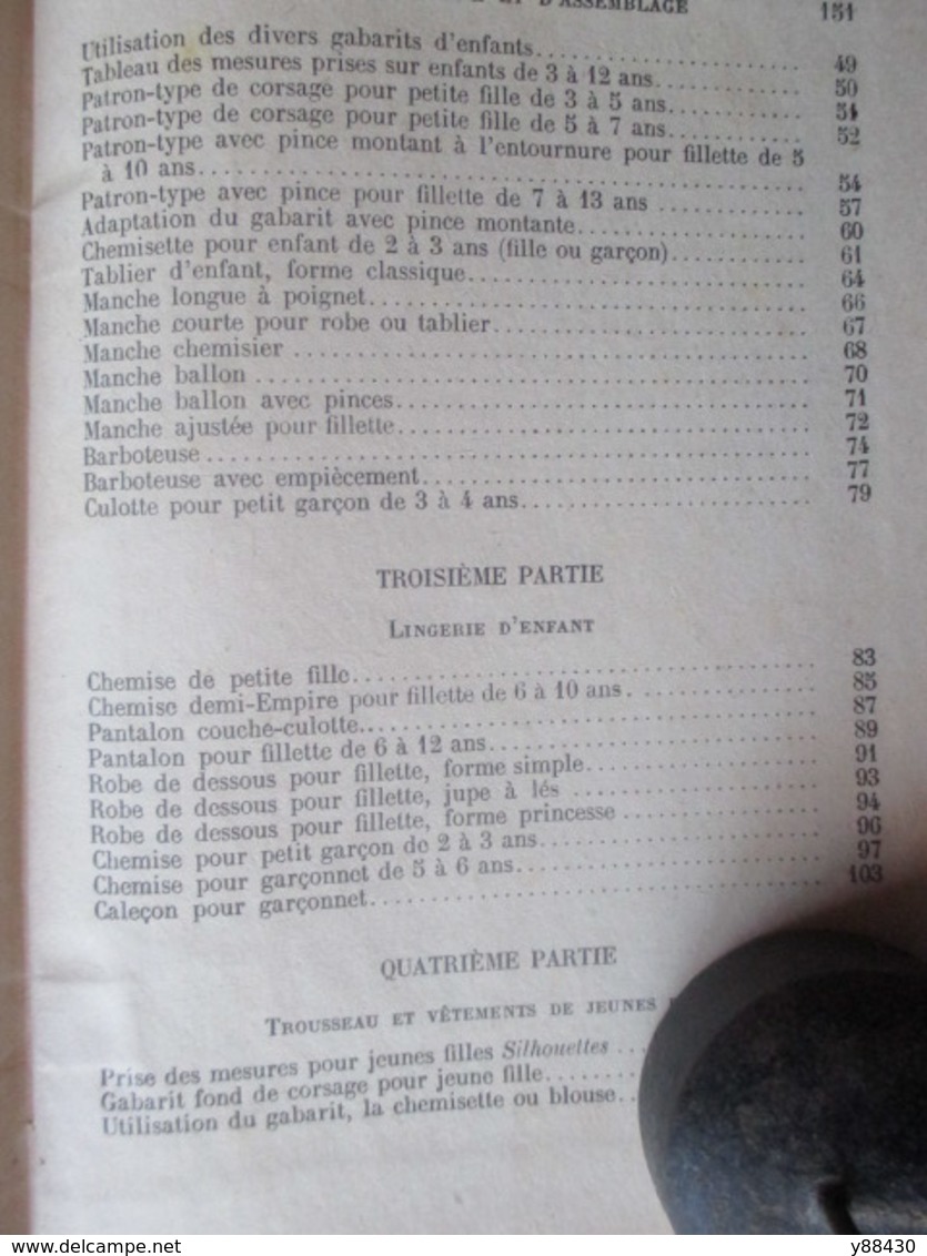 METHODE DE COUPE ET D'ASSEMBLAGE de vêtements - livre de 1948 - par Melle C. CHAPUT - 154 pages - 25 photos