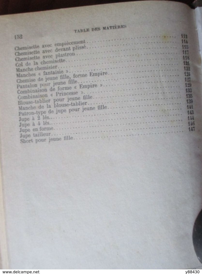 METHODE DE COUPE ET D'ASSEMBLAGE de vêtements - livre de 1948 - par Melle C. CHAPUT - 154 pages - 25 photos