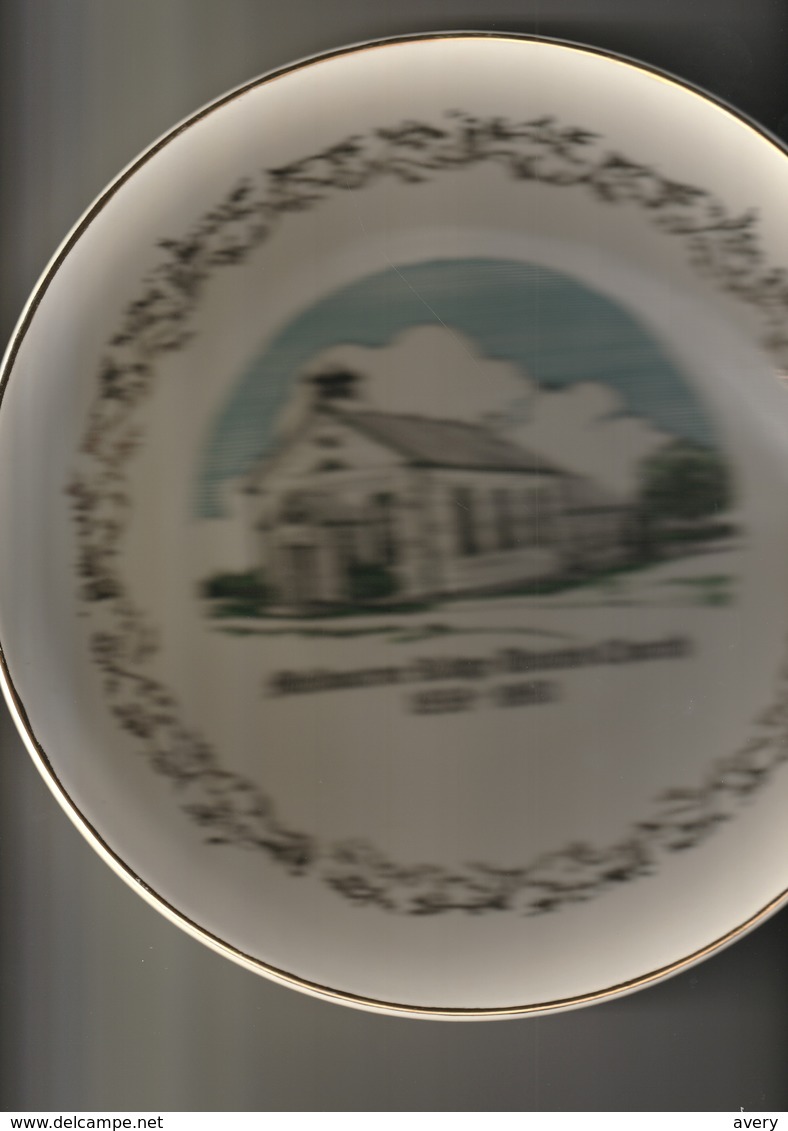 Plate Melbourne Ridge, Quebec United Church 1858 - 1983  Diameter 10.2"   25.4 Cm Only Ship To Canada - Religion & Esotericism