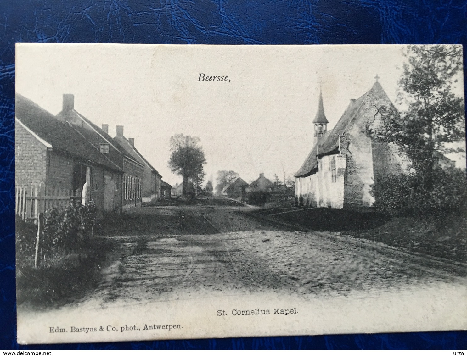 Beerse-Beersse/Kapelstraat En De St.-Cornelius Kapel - Beerse