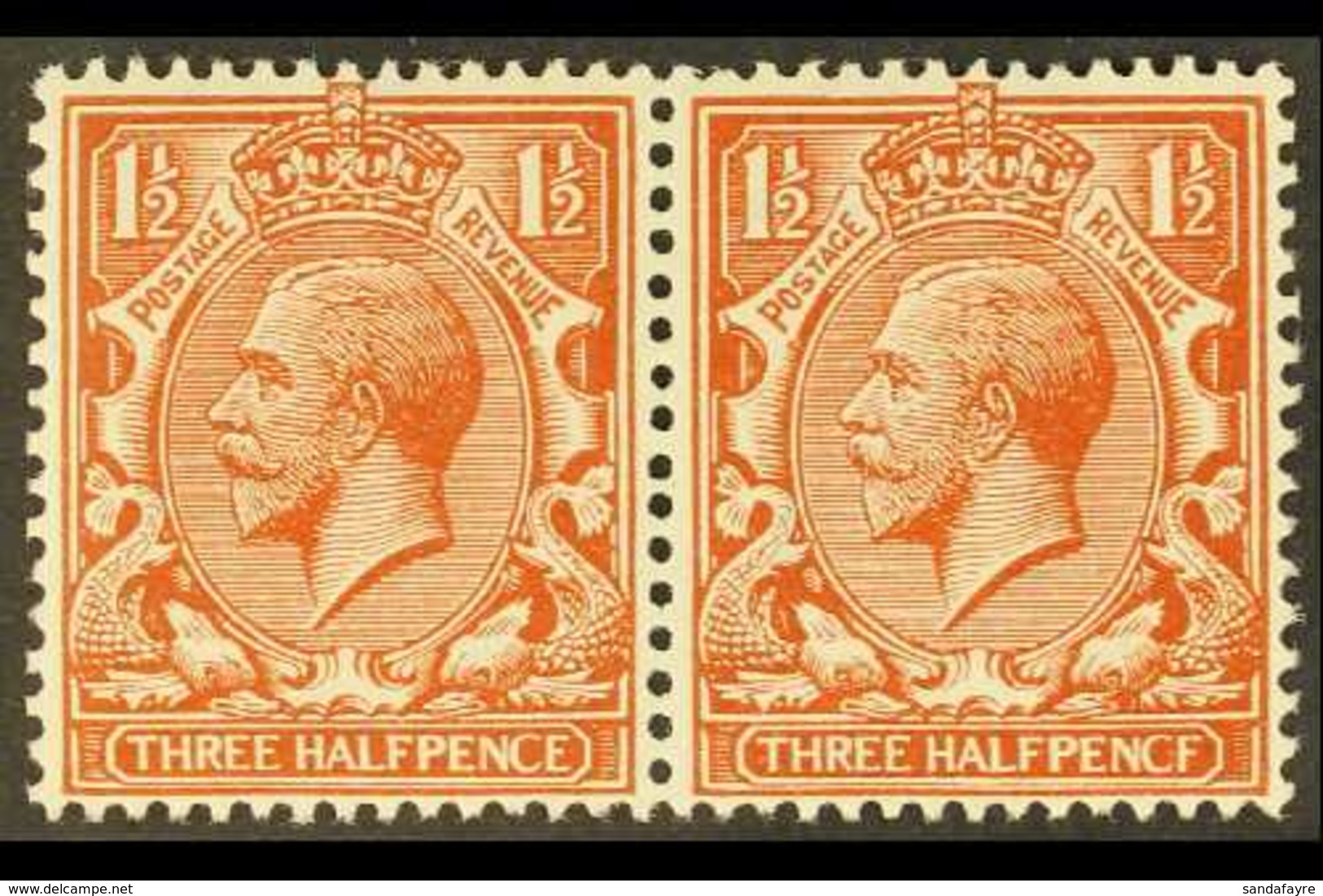 1912-24 "PENCF" VARIETY 1½d Chestnut Brown Pair, One Stamp Bearing "PENCF" Variety, SG 364/364a, Never Hinged Mint (2 St - Sin Clasificación