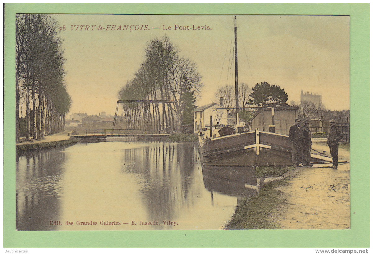 VITRY LE FRANCOIS : Le Pont Levis, Beau Plan Péniche. TBE. 2 Scans. Edition Grandes Galeries Jassedé - Vitry-le-François