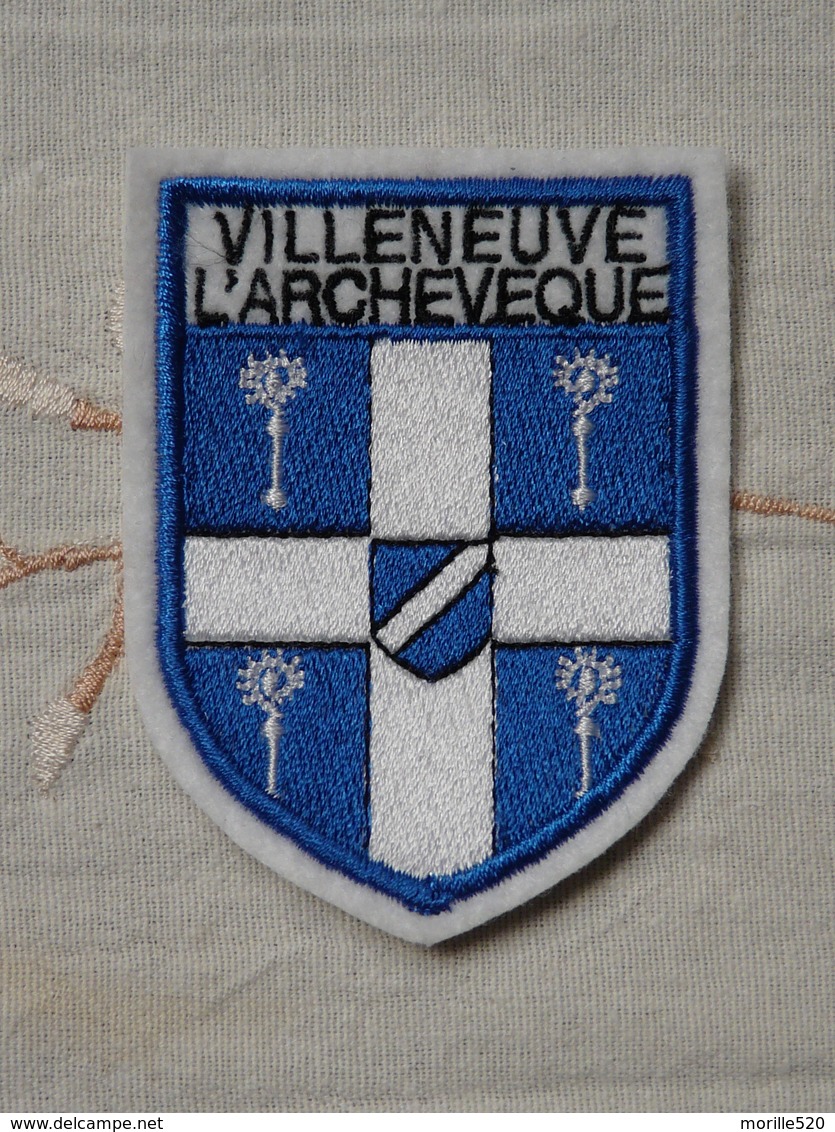 Ecusson à Coudre De Villeneuve-l'Archevêque (89) - Ecussons Tissu