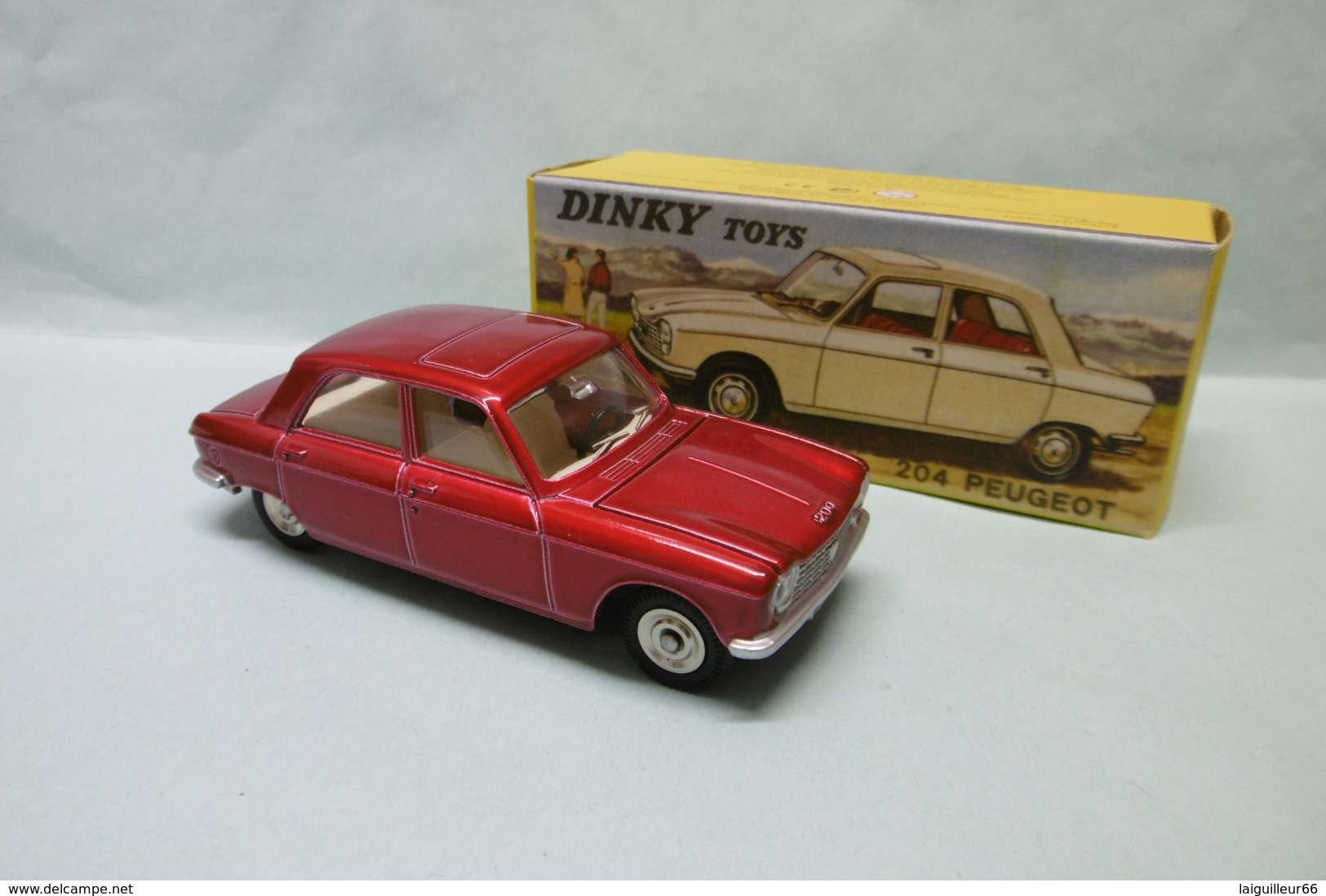 Dinky Toys / Atlas - PEUGEOT 204 Rouge Réf. 510 Neuf NBO 1/43 - Dinky