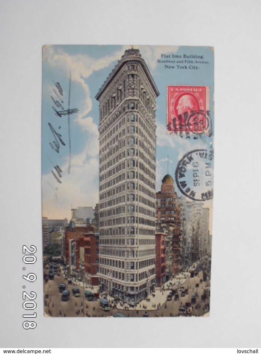 New York. - Flat Iron Building. Broadway And Fifth Avenue. - Broadway