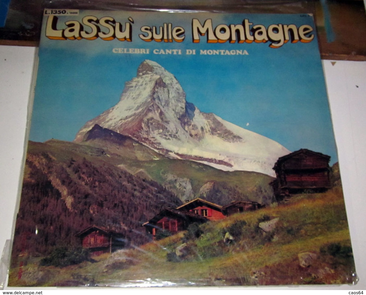 LASSU' SULLE MONTAGNE - Country En Folk