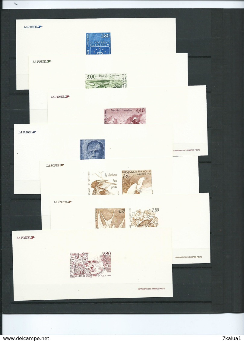 Lot de 60 gravures de timbres de France. Très bon état, frais de port inclus dans le prix.