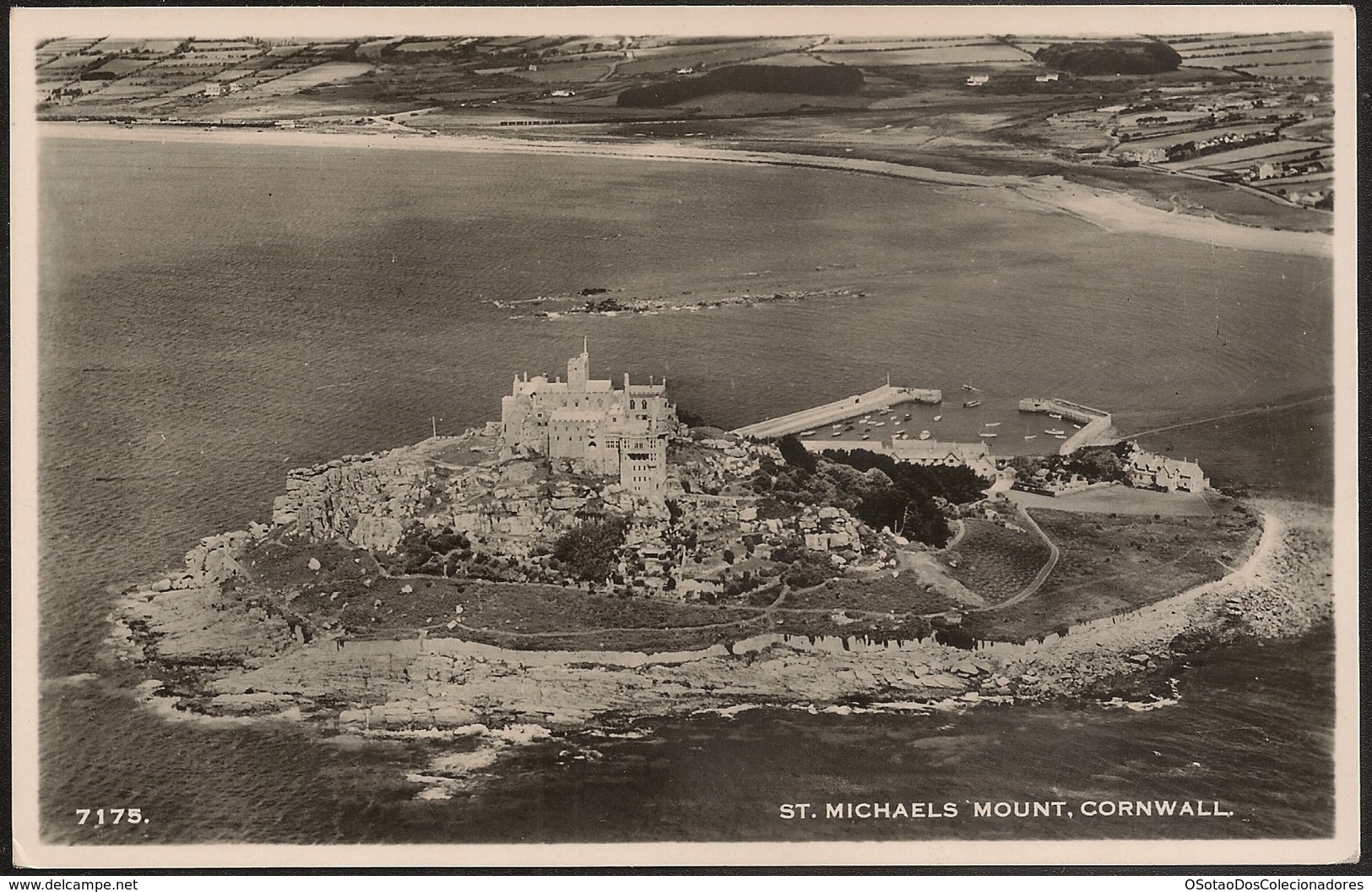 Postcard United Kingdom - Mount's Bay - St. Michaels Mount - Cornwall - Published By Aero Pictorial - Scilly Isles