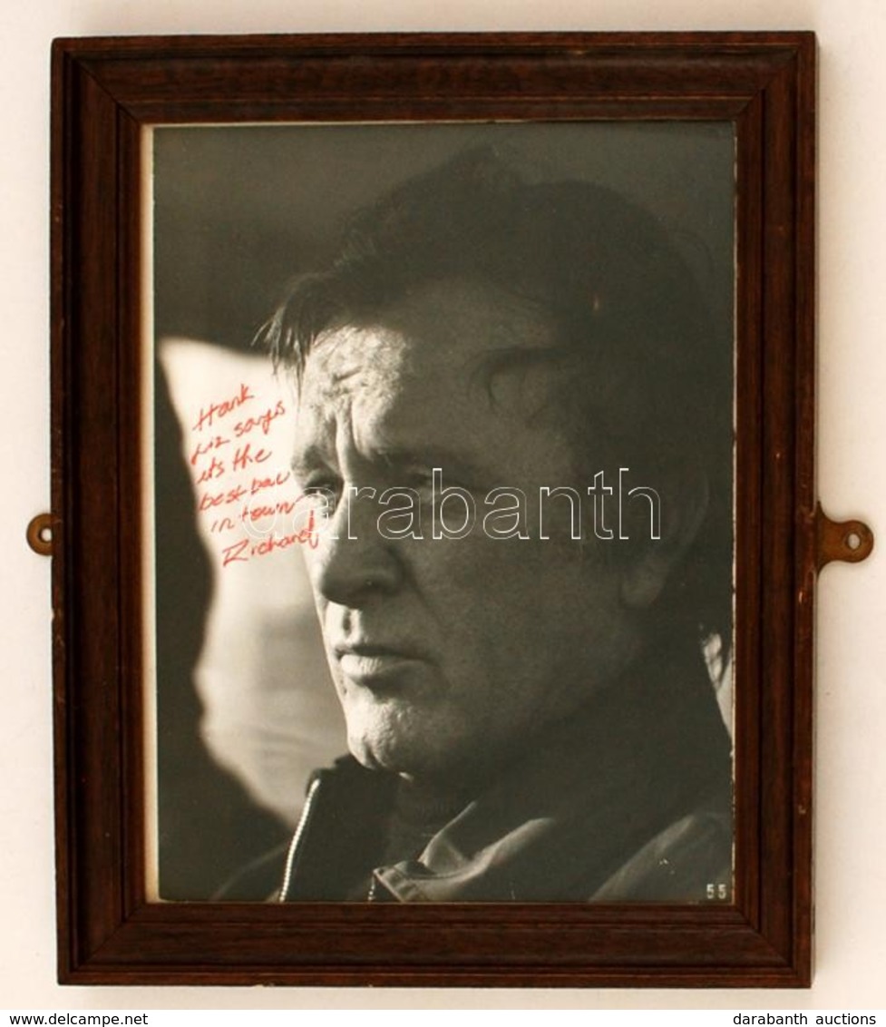 Sir Richard Burton (1925-1984)  Walesi Színész, Rendező és Producer  Saját Kezű Aláírása Egy A Művészt ábrázoló Fotón, ü - Otros & Sin Clasificación
