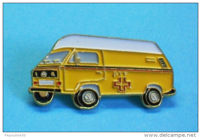 1 PIN'S //   ** CAMIONNETTE / VOLKSWAGEN COMBI T3 / LA POSTE SUISSE ** . (Wespo) - Volkswagen