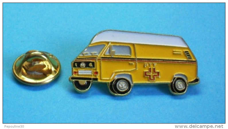 1 PIN'S //   ** CAMIONNETTE / VOLKSWAGEN COMBI T3 / LA POSTE SUISSE ** . (Wespo)