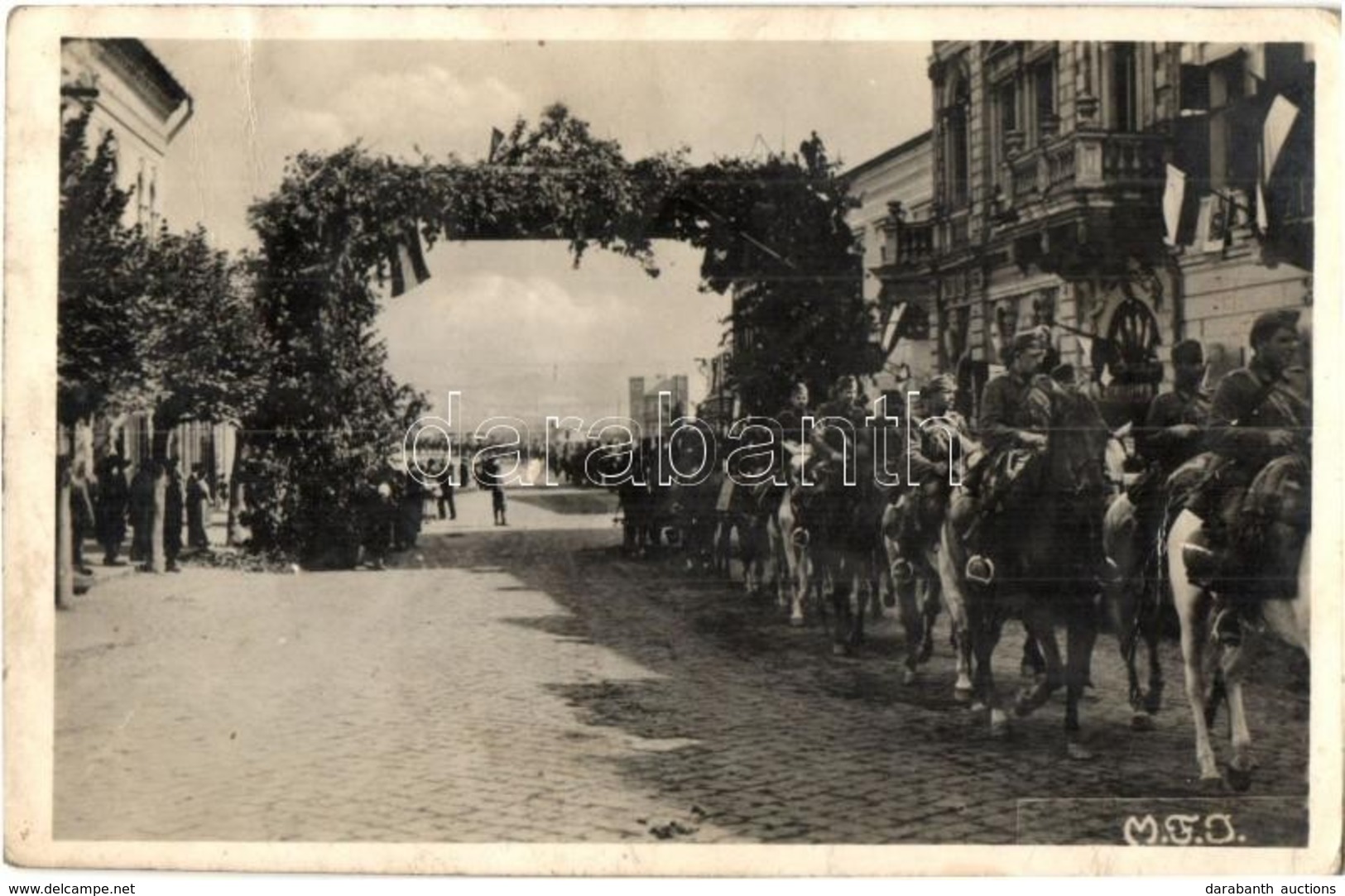 * T2/T3 1940 Dés, Dej; Bevonulás, Díszkapu / Entry Of The Hungarian Troops, Decorated Gate + Dés Visszatért So. Stpl - Sin Clasificación