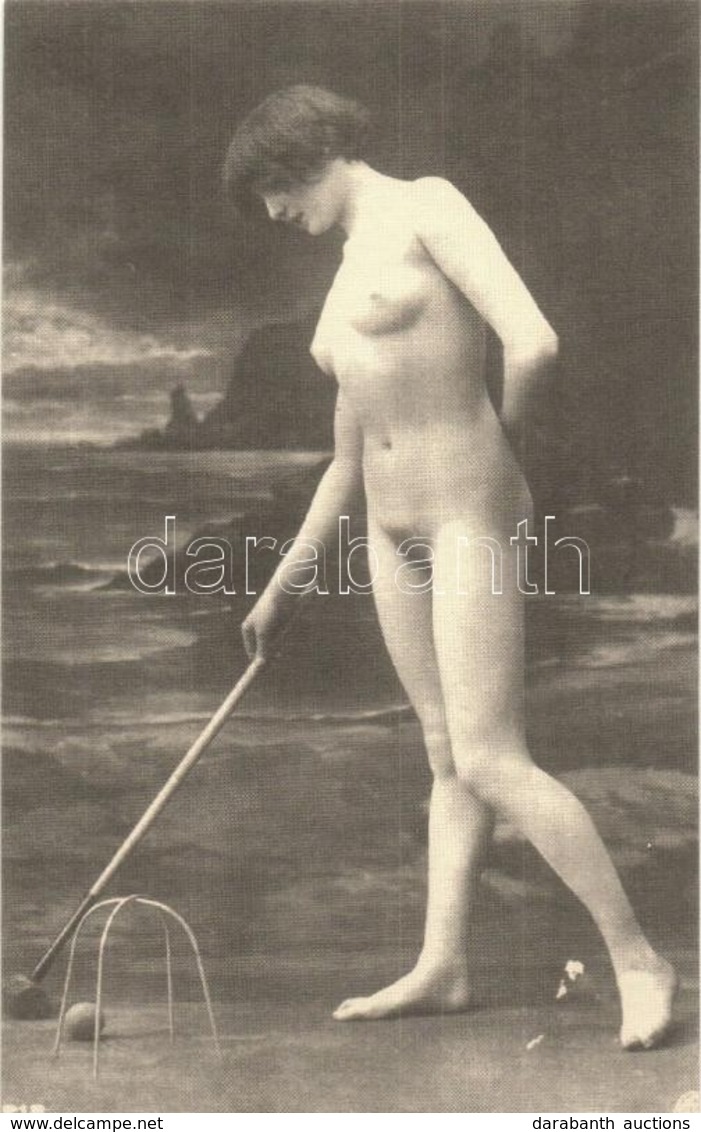 ** T1 Vintage Erotic Nude Lady Playing Croquet. HM Faszination Aktphotographie 1850-1930. - Sin Clasificación