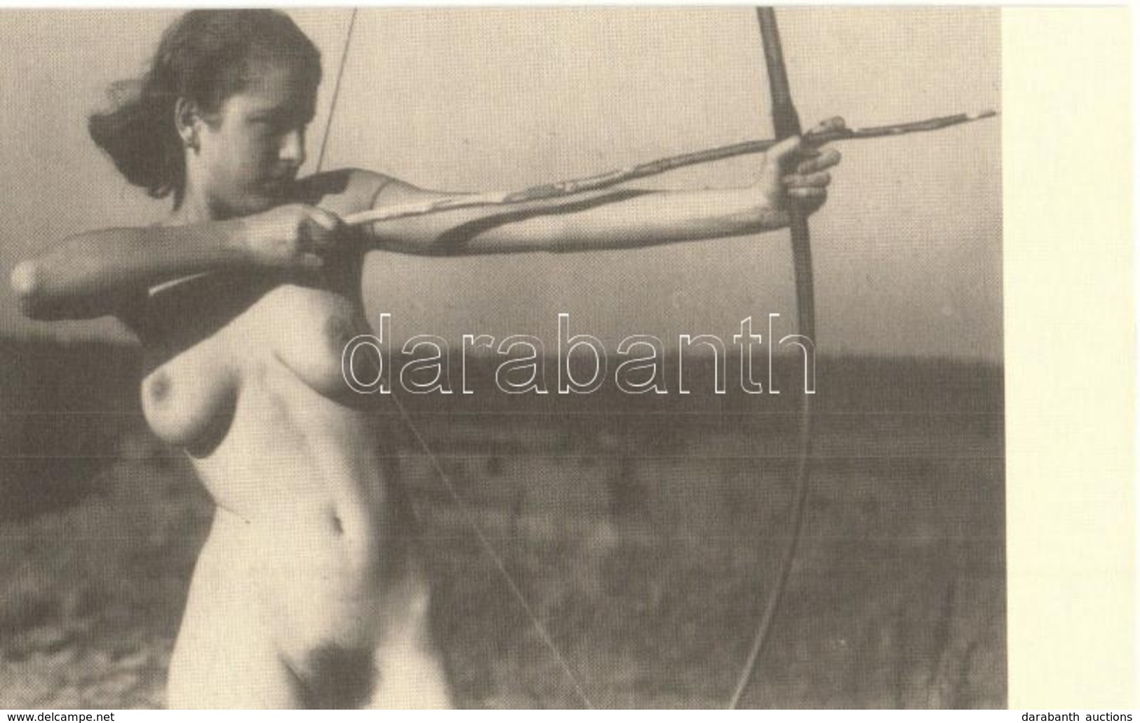 ** T1 Vintage Erotic Nude Lady With Bow And Arrow. HM Faszination Aktphotographie 1850-1930. - Ohne Zuordnung