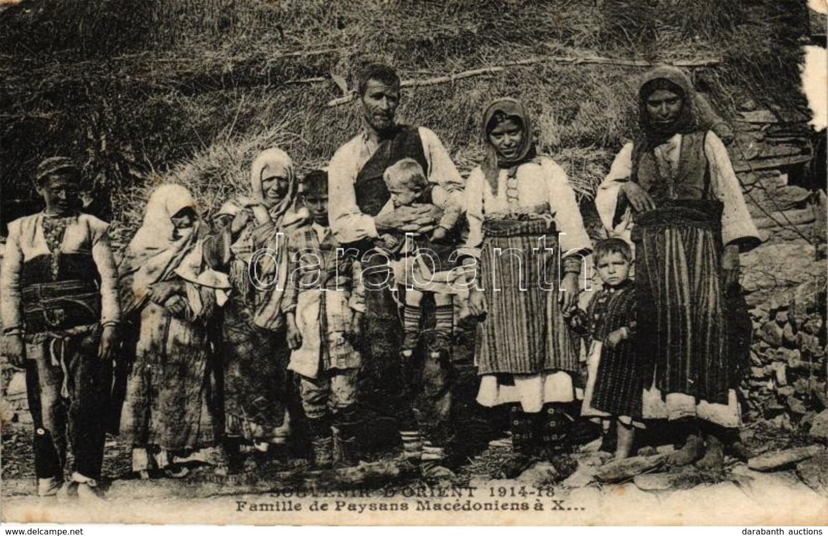 ** T2 Famille De Paysans Macédoniens á X... / Macedonian Family, Folklore - Non Classificati