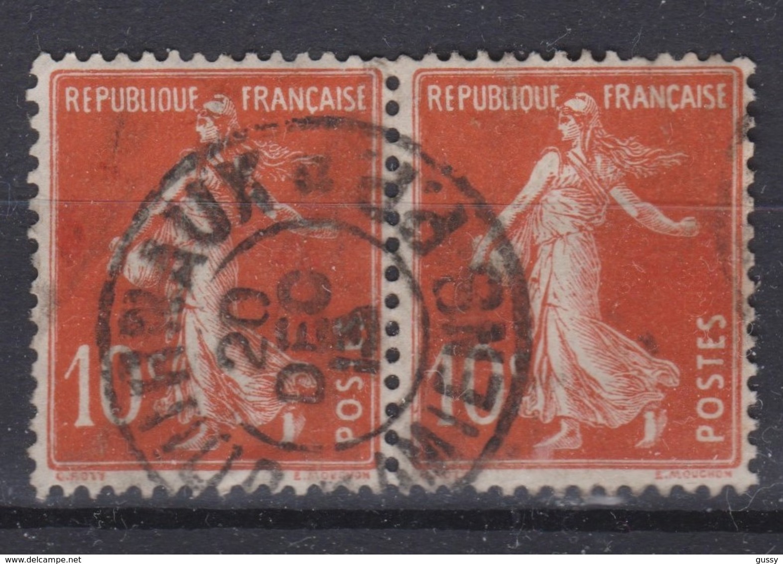 FRANCE Journaux 1906:  Le 10c Rouge  En Paire  (Y&T 138) Avec Oblitération  Pas Très Courante   'Journaux-Amiens'   TB - Journaux