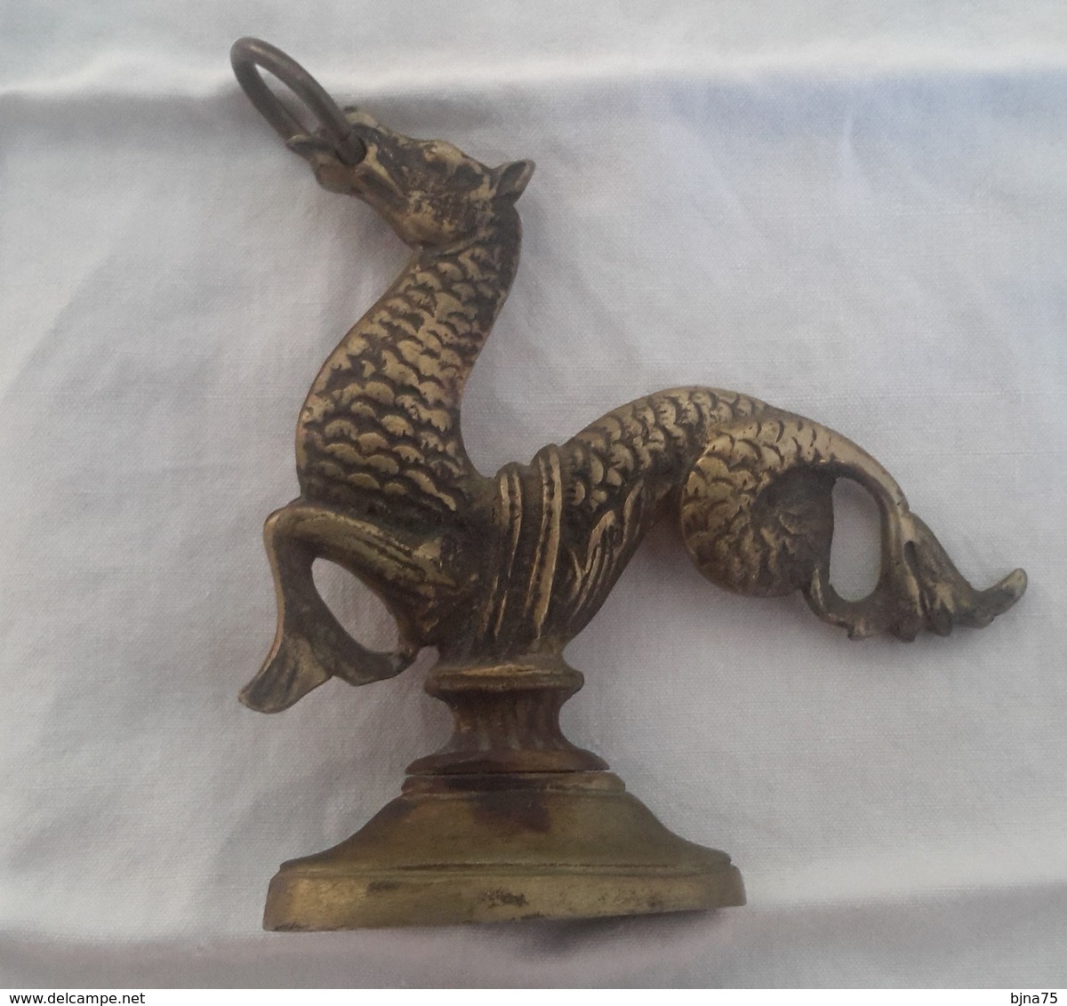 HIPPOCAMPE De VENISE - Seahorse From Venitia - Cheval De Mer  / Métal Dans Son Jus (bronze Laiton ??) 13,5 Cm X 13,5 Cm - Bronzes