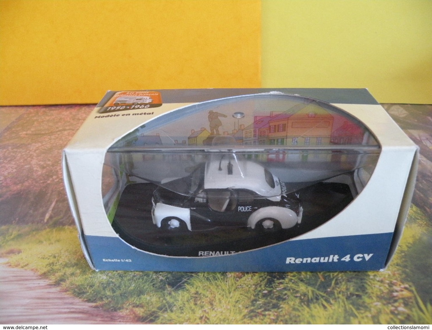 Modèles Réduits > Voitures Police - Renault 4CV Police - Boite Vitrine - 1:43 - Police & Gendarmerie