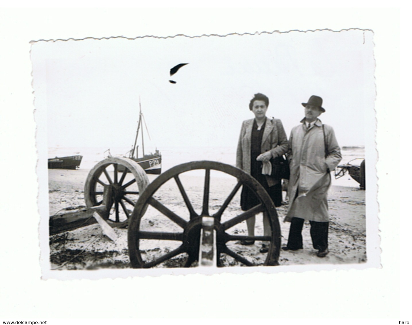 Photo ( +/- 6 X 9 Cm) DE PANNE, Bateau,... En 1945  (b187) - Lieux