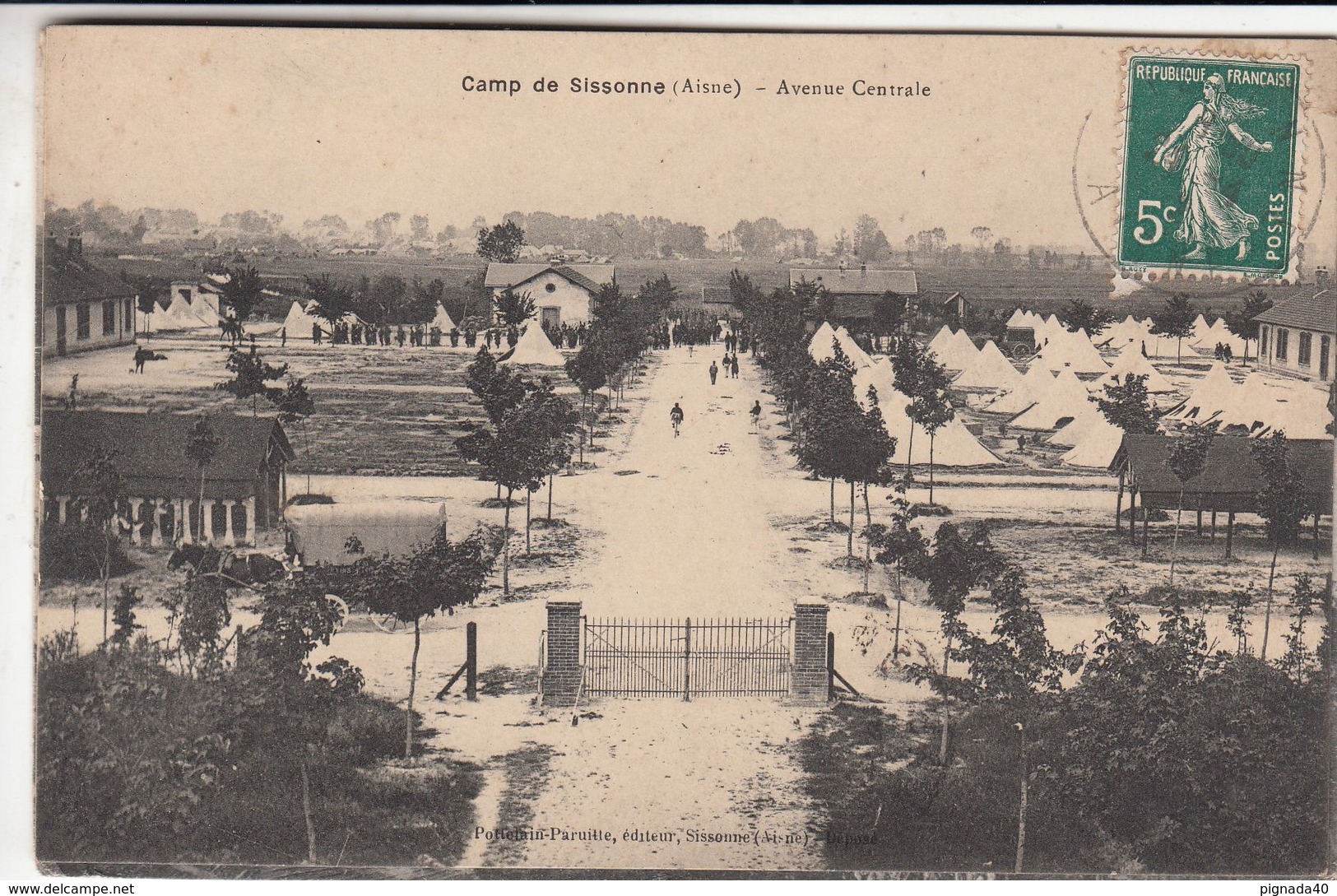 Cp , MILITARIA , Camp De SISSONNE , Avenue Centrale - War 1914-18