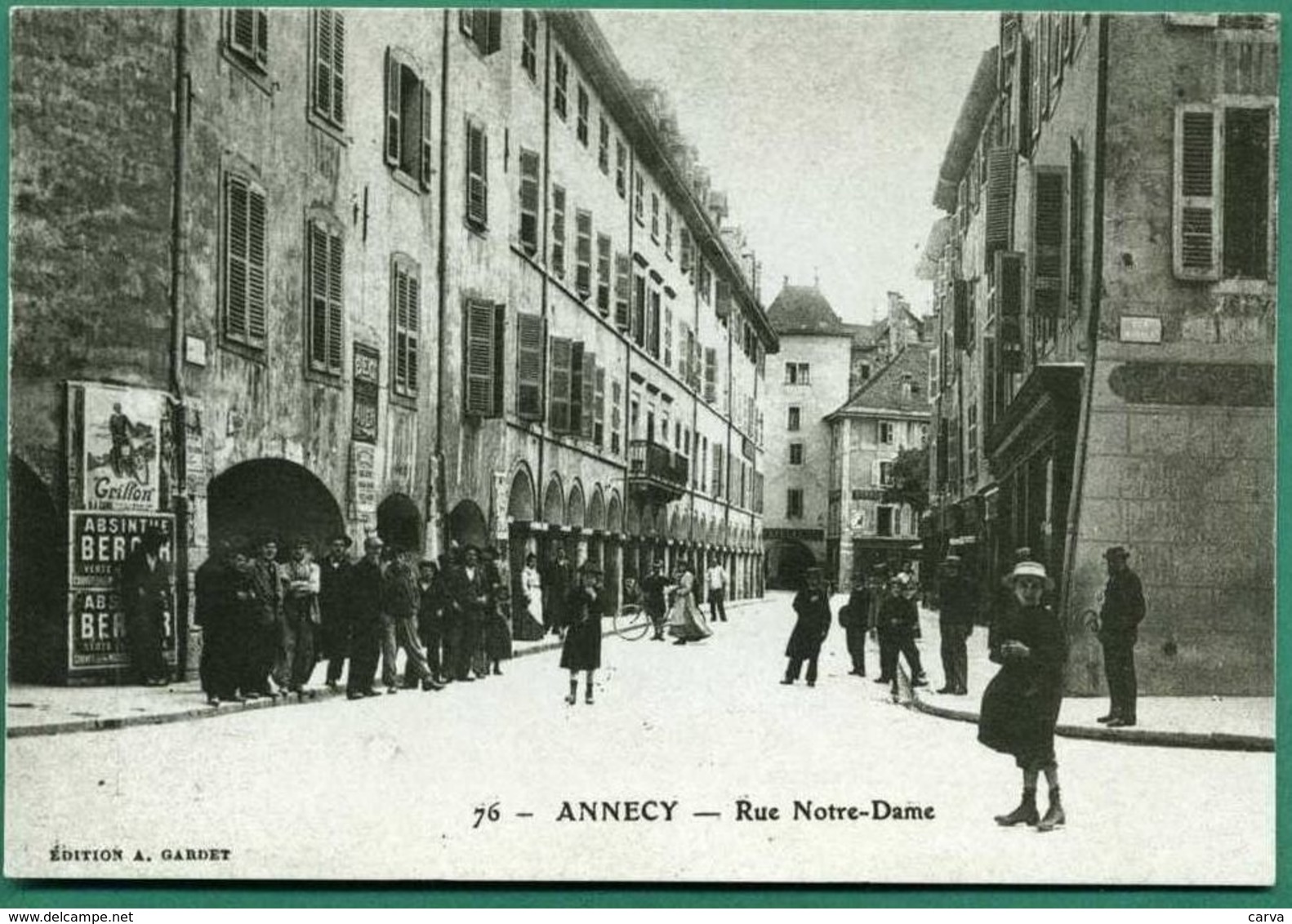 REPRODUCTION 74 Annecy Rue Notre Dame ( Sur Un Mur Pub Pour Absinthe, Vélo Ou Moto Grillon ) - Annecy