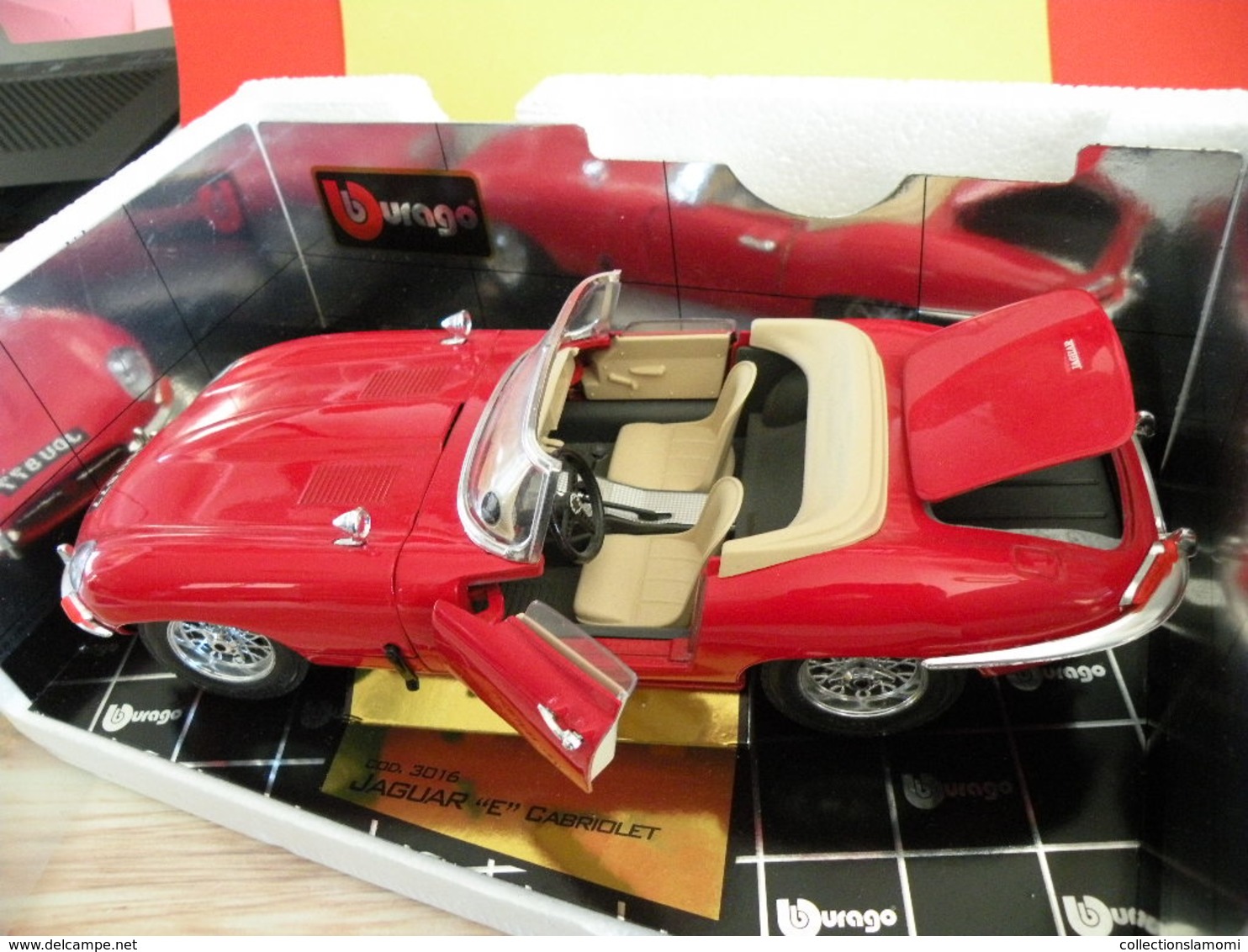 Jaguar E Cabriolet 1961 - Métal Neuf - 1/18 - Burago - Burago