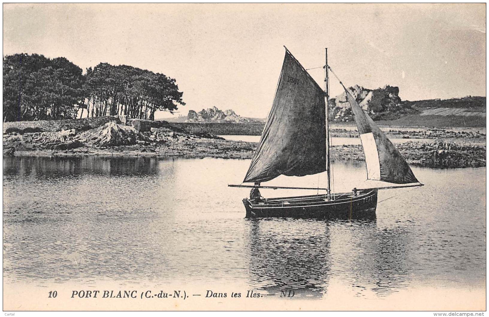 22 - PORT-BLANC - Dans Les Iles - Penvénan