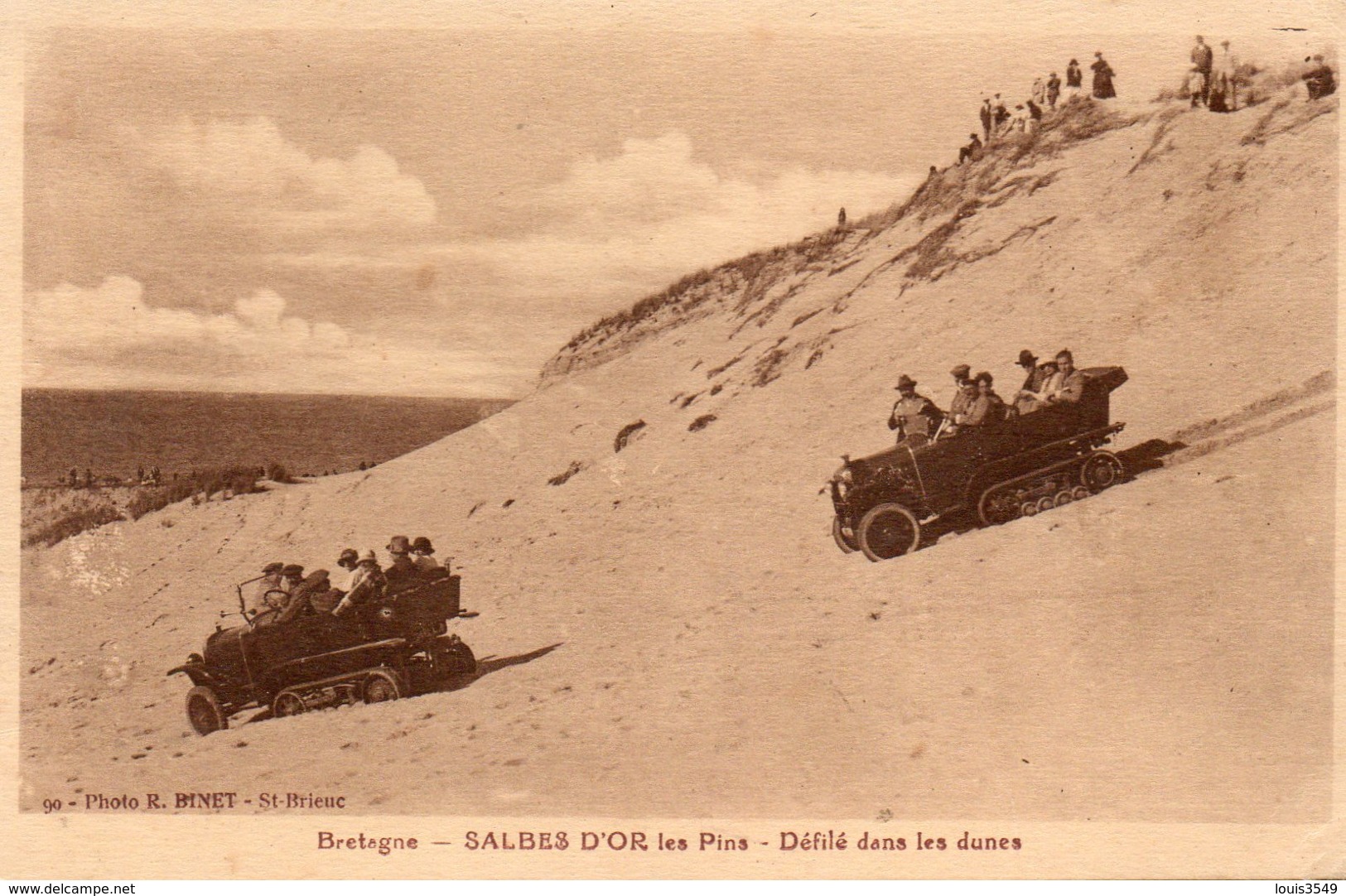 Sables  D' Or  Les  Pins -   Défilé  Dans  Les  Dunes. - Autres & Non Classés