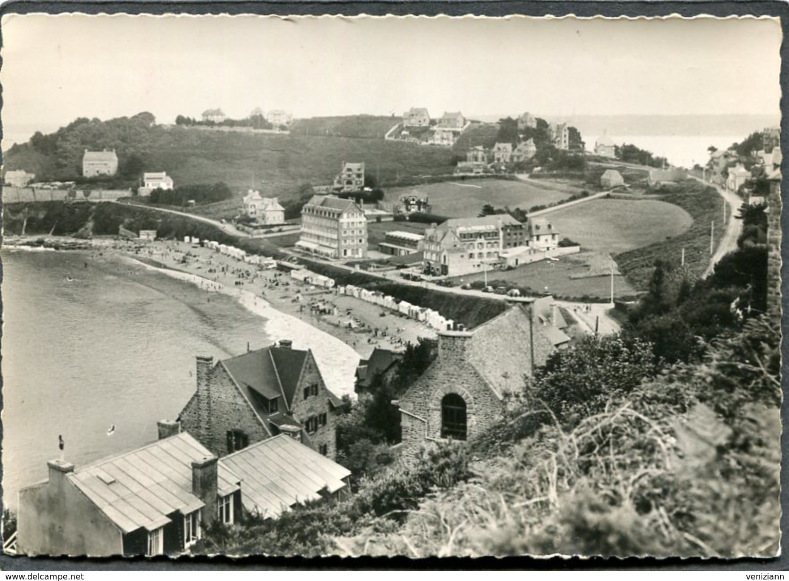 CPSM - PERROS GUIREC - La Plage De Trestrignel - Perros-Guirec