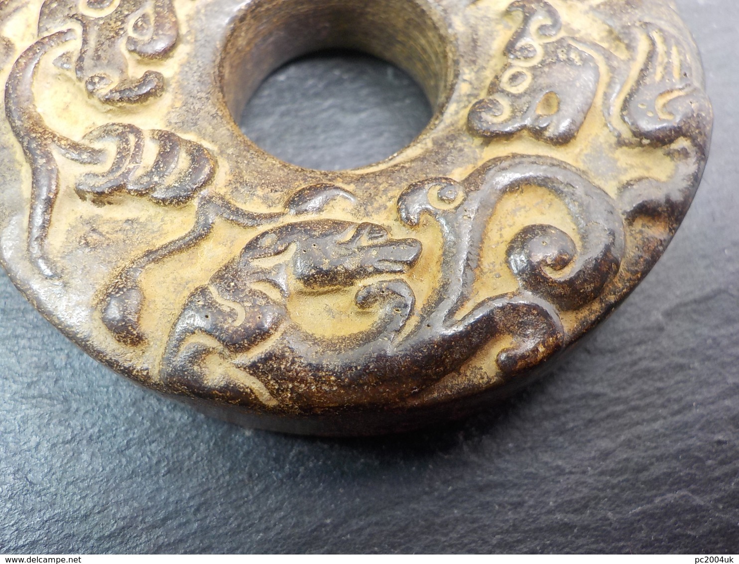 FREE SHIPPING. A Chinese Annular Amulet Pendant Of 3 Dragons.   FREE SHIPPING. - Archéologie