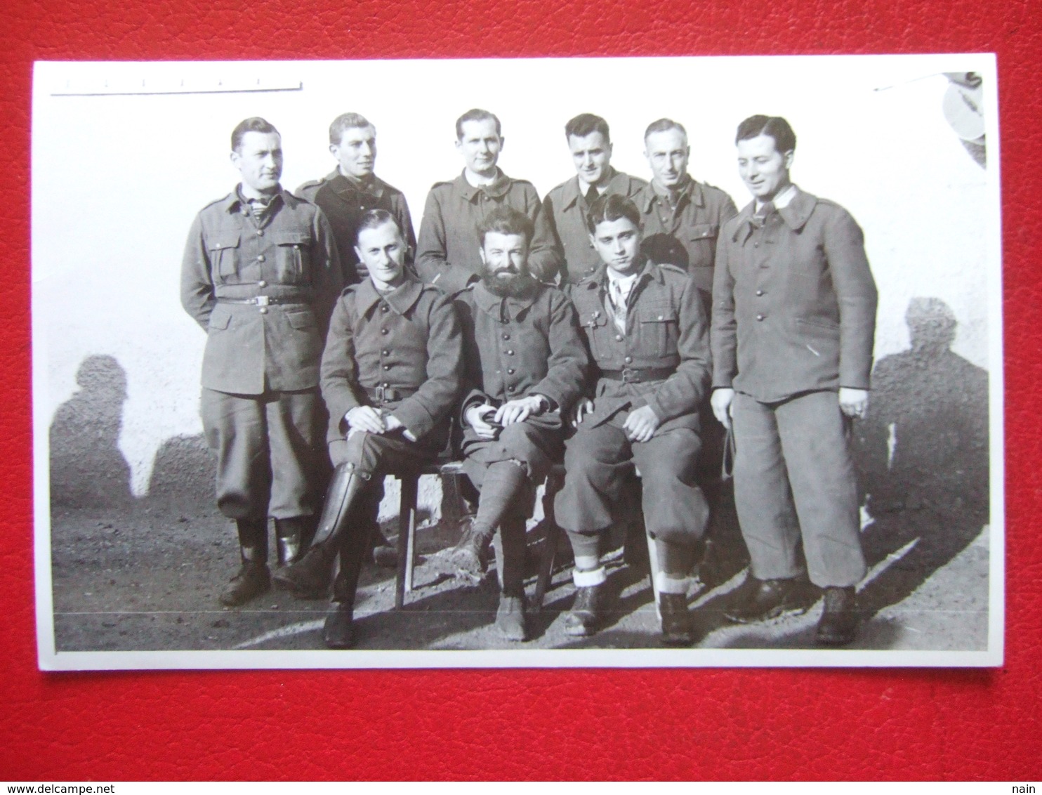 ALLEMAGNE - MEMMINGEN - CARTE PHOTO -  MILTARIA  39 - 1945 - STALAG VII B - GROUPE DE PRISONNIERS - CAMP - - Memmingen