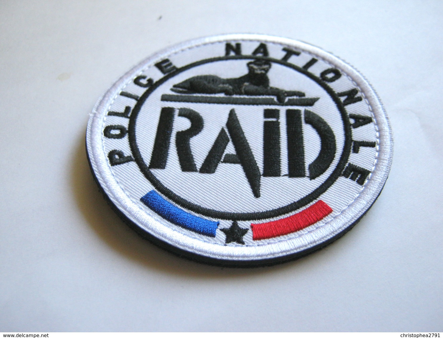 ECUSSON TISSUS PATCH POLICE NATIONALE LE RAID AVEC ETOILE ETAT EXCELLENT (SUR VELCROS) - Police & Gendarmerie