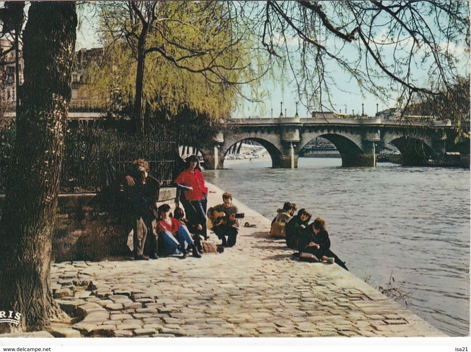 lot de 50 CPM de PARIS toutes scannées: monuments;; Tour Eiffel, ponts; églises, rues, la Seine,  etc.