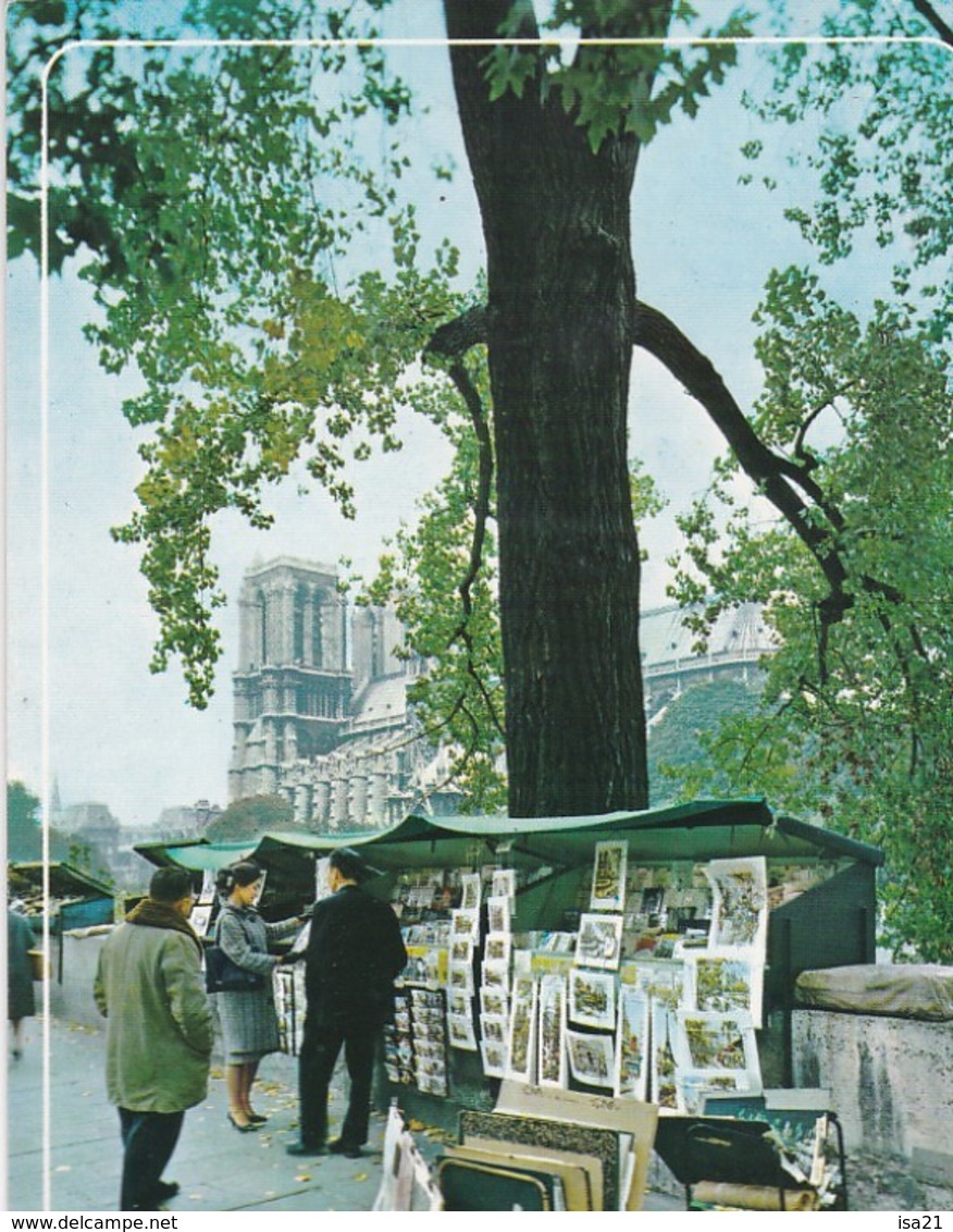 lot de 50 CPM de PARIS toutes scannées: monuments;; Tour Eiffel, ponts; églises, rues, la Seine,  etc.