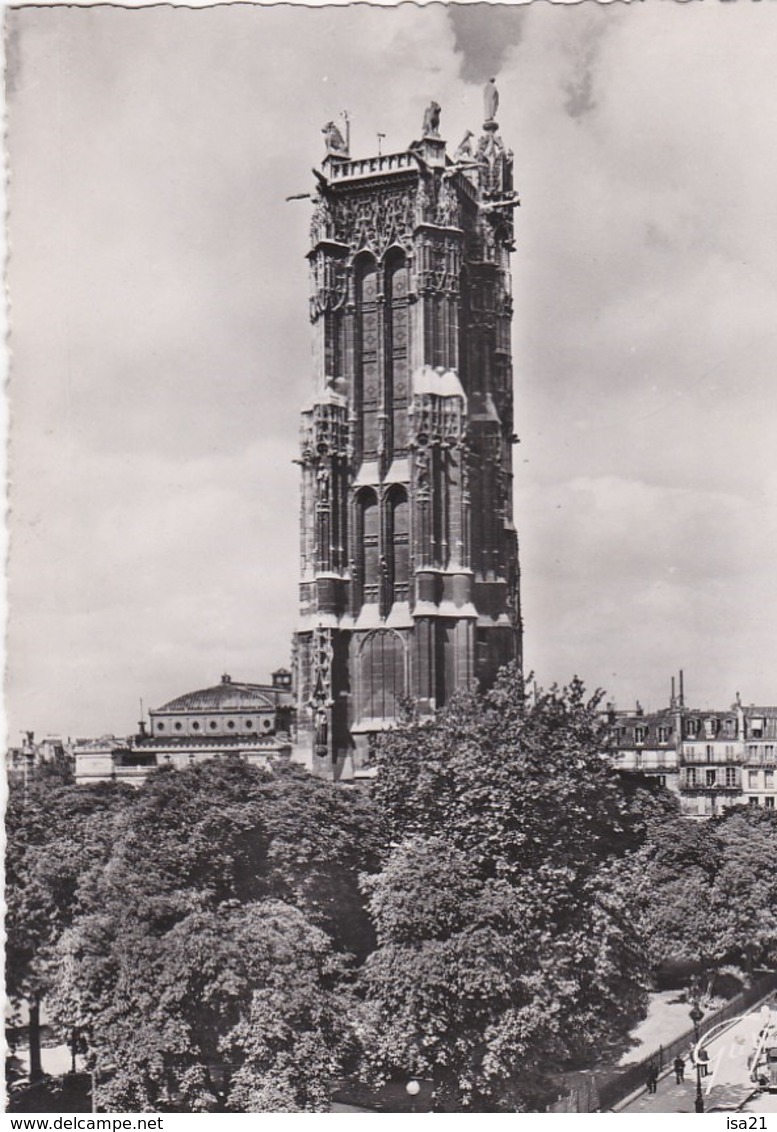 lot de 50 CPSM de PARIS (1950-1970)  toutes scannées: monuments;; Tour Eiffel, ponts; églises, rues, la Seine,  ND, etc.