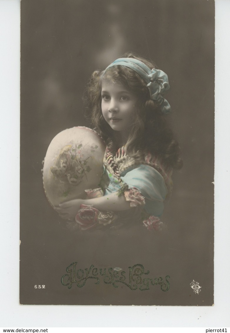 ENFANTS - LITTLE GIRL - MAEDCHEN - Jolie Carte Fantaisie Portrait Fillette Avec Oeuf De Pâques - Portraits