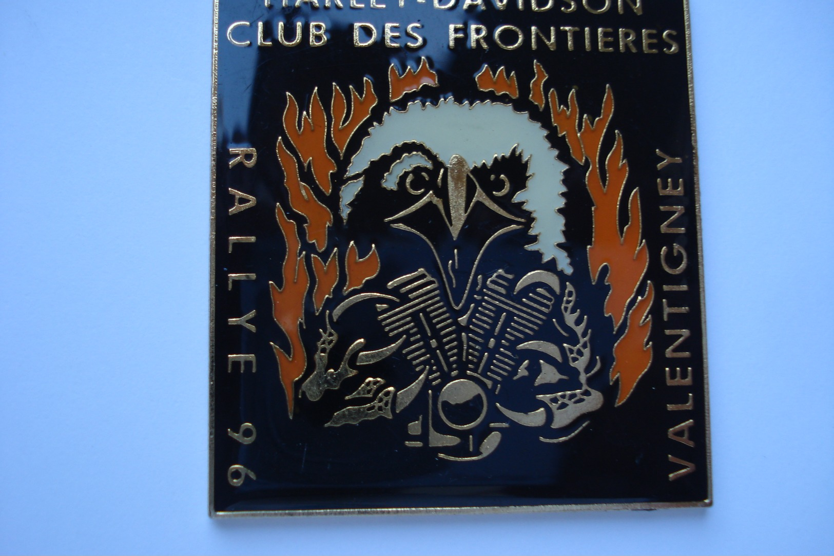 20180929-2071 Plaquette HARLEY-DAVIDSON « CLUB DES FRONTIERES » RALLYE 96 VALENTIGNEY - Motorbikes