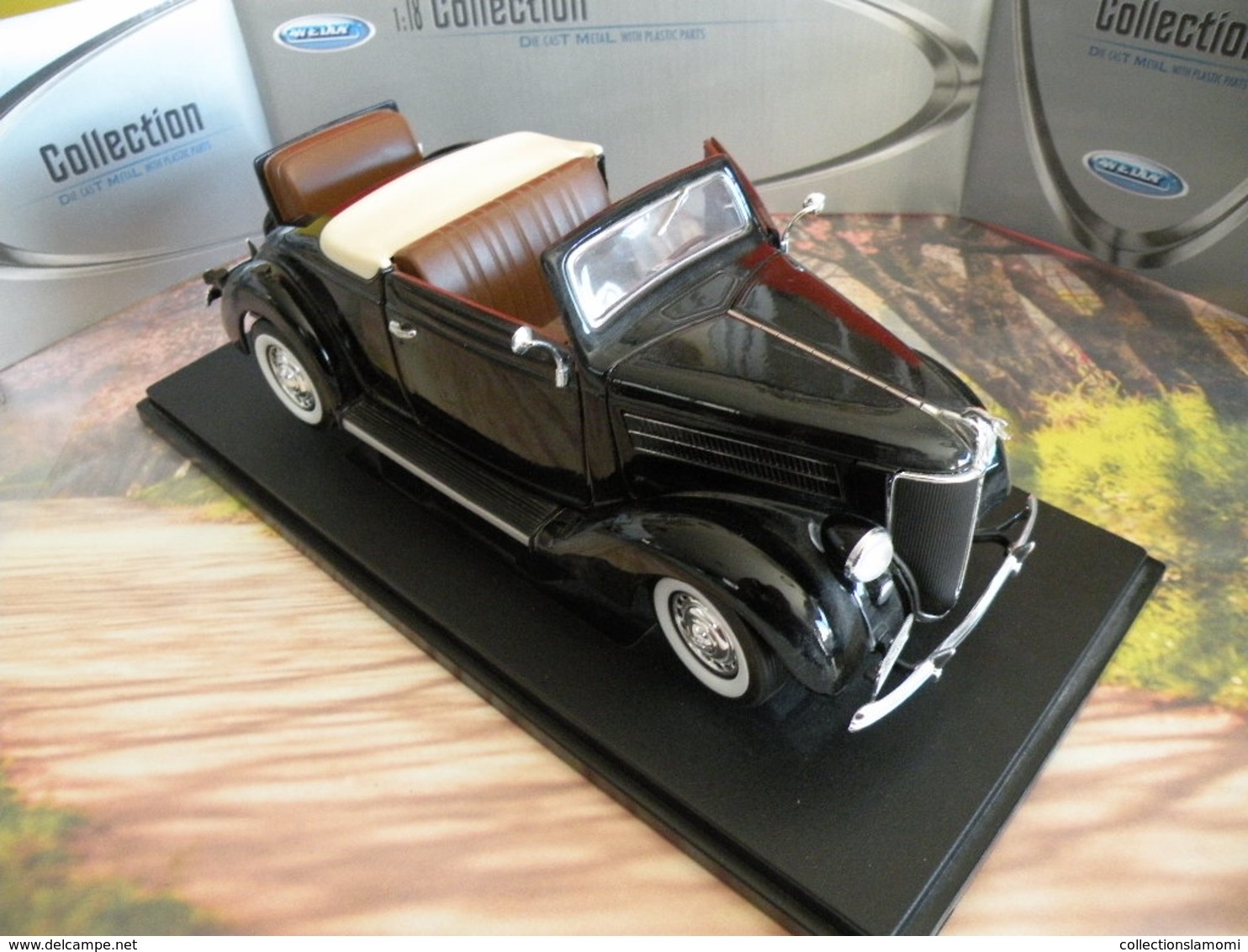 Voiture Américaine - Ford Deluxe Cabriolet 1936 - Métal Neuf - 1/18 - Welly